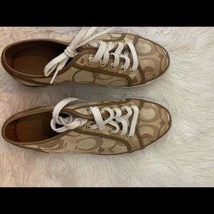 Coach shoes 6 .5